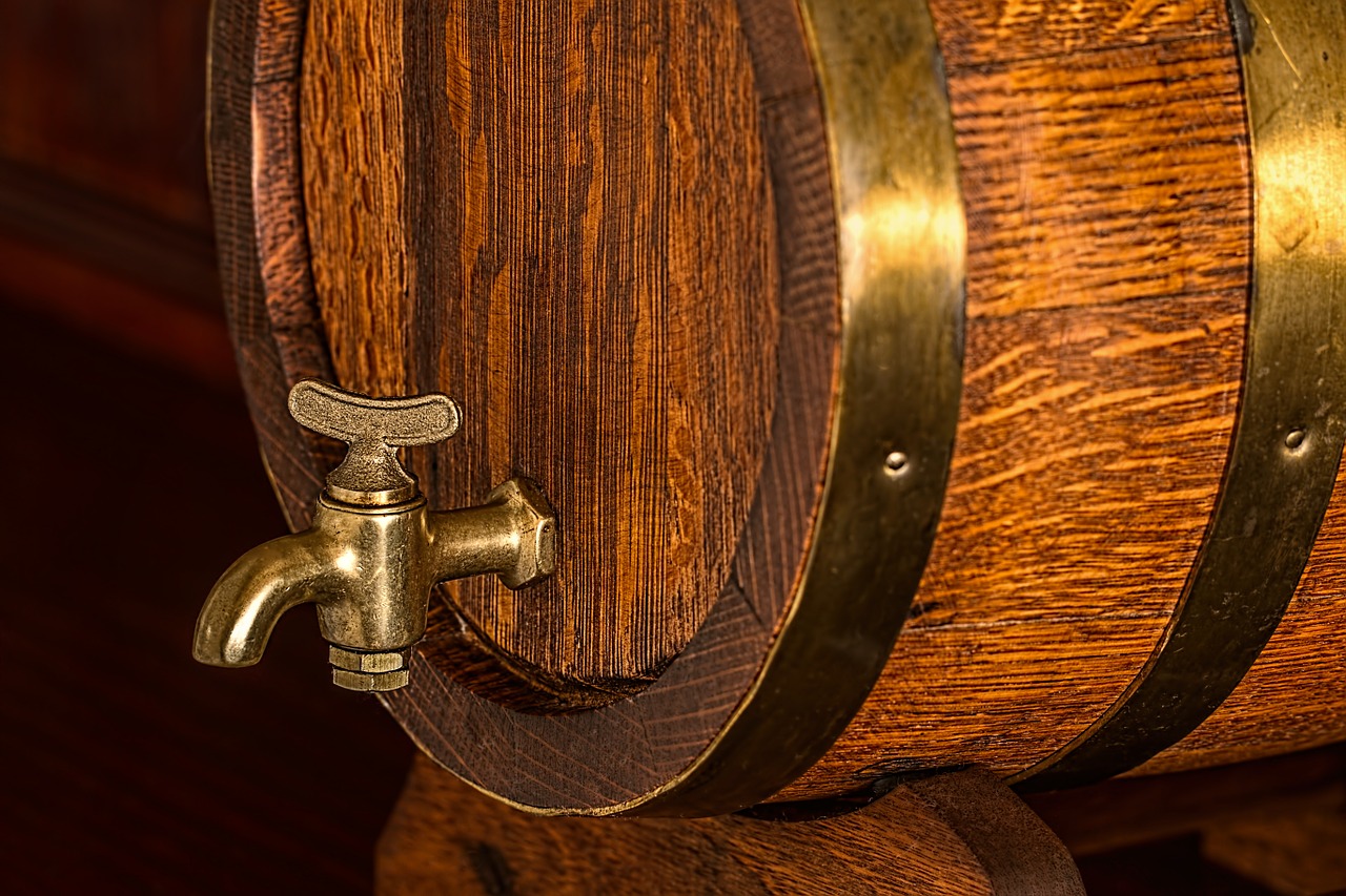 Image of a cask. Learning to make home brew can be very rewarding. There is much to learn about when to add the hops when brewing. The amount of hops that are added at the beginning or end of the boiling process significantly influences the aroma and the bitterness. More hops at the beginning contribute to more bitter flavours.